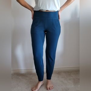 Lululemon Align Jogger 28"